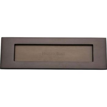 Sprung Flap Letterplate In Matt Bronze Finish - V850 305-MB