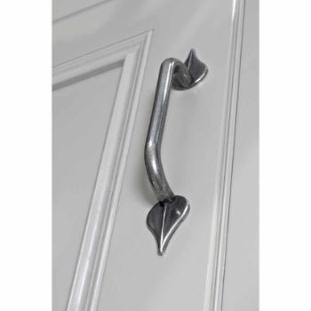 Picture of Ruskin pewter cabinet pull handle - FD5596