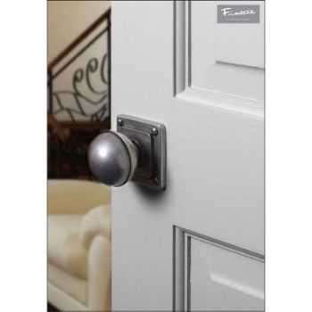 Finesse Beamish Pewter Door Knob - life style - FD083