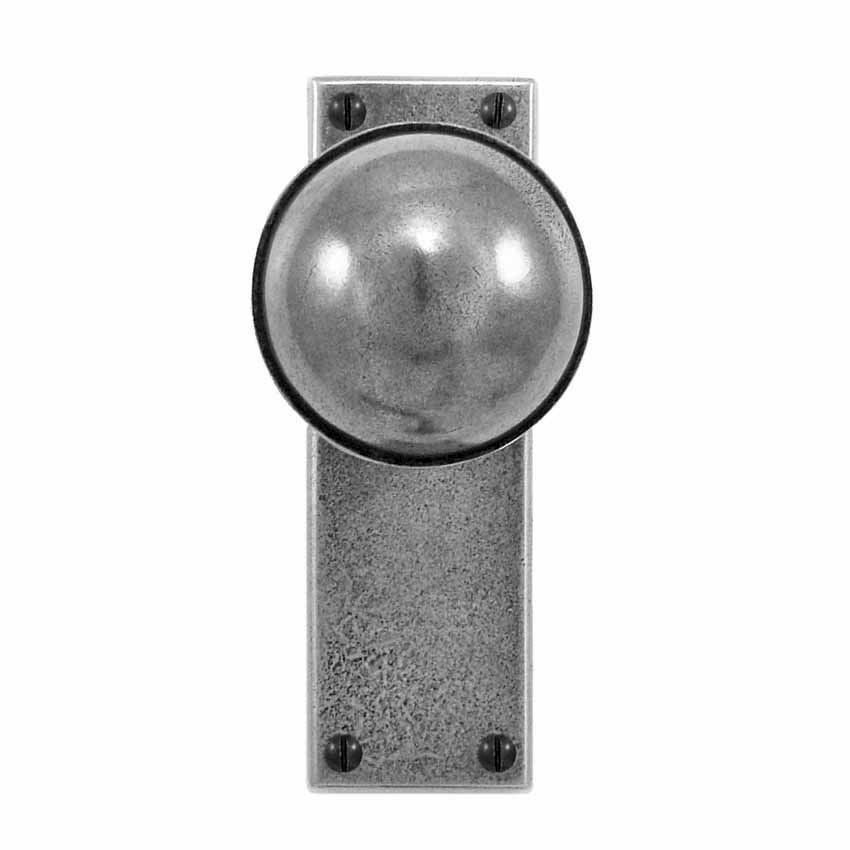 Finesse Beamish Pewter Door Knob on plate- FD038 