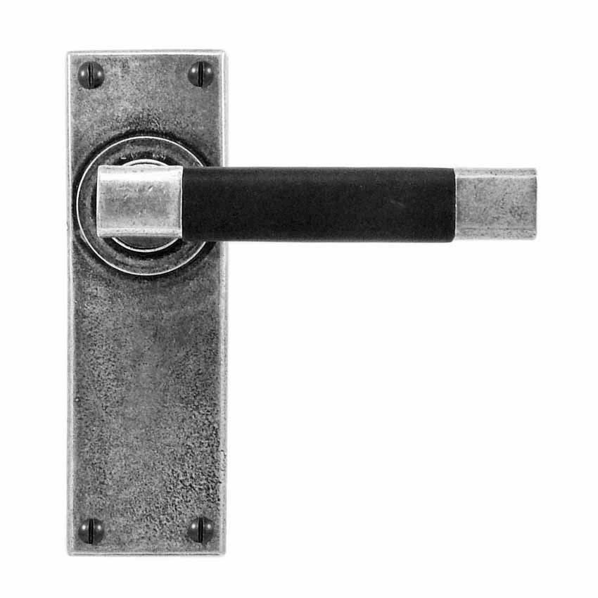 Finesse Jedburgh Black Leather Door Handle on a Back Plate - FD055B