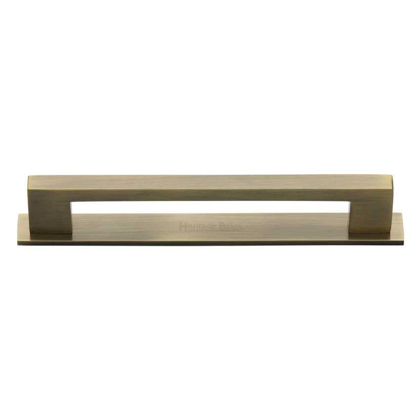 Metro Pull Handle with on a Back Plate in Antique Brass - PL0337-AT 