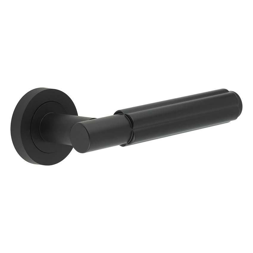 Picture of Bloom Door Handle in Matt Black- JV848MB