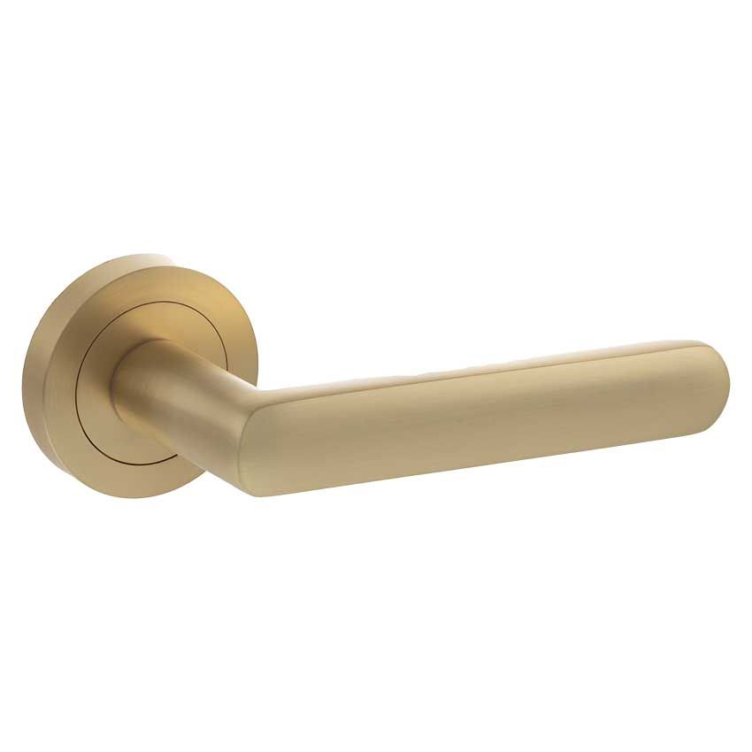 Picture of Carolina Lever Door Handle On A Round Rose - S42Rsb